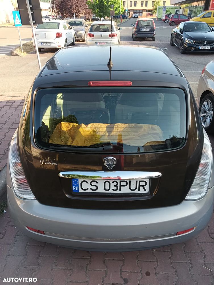 Lancia Ypsilon Y 1.4 16v Argento - 3