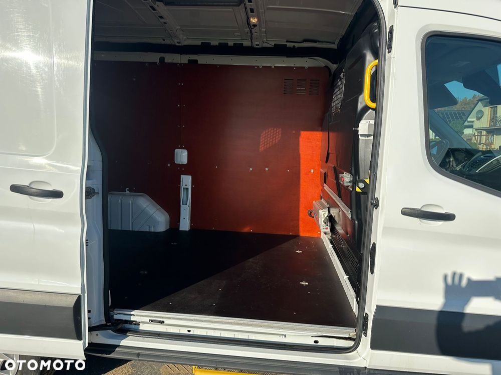 Ford Transit - 8