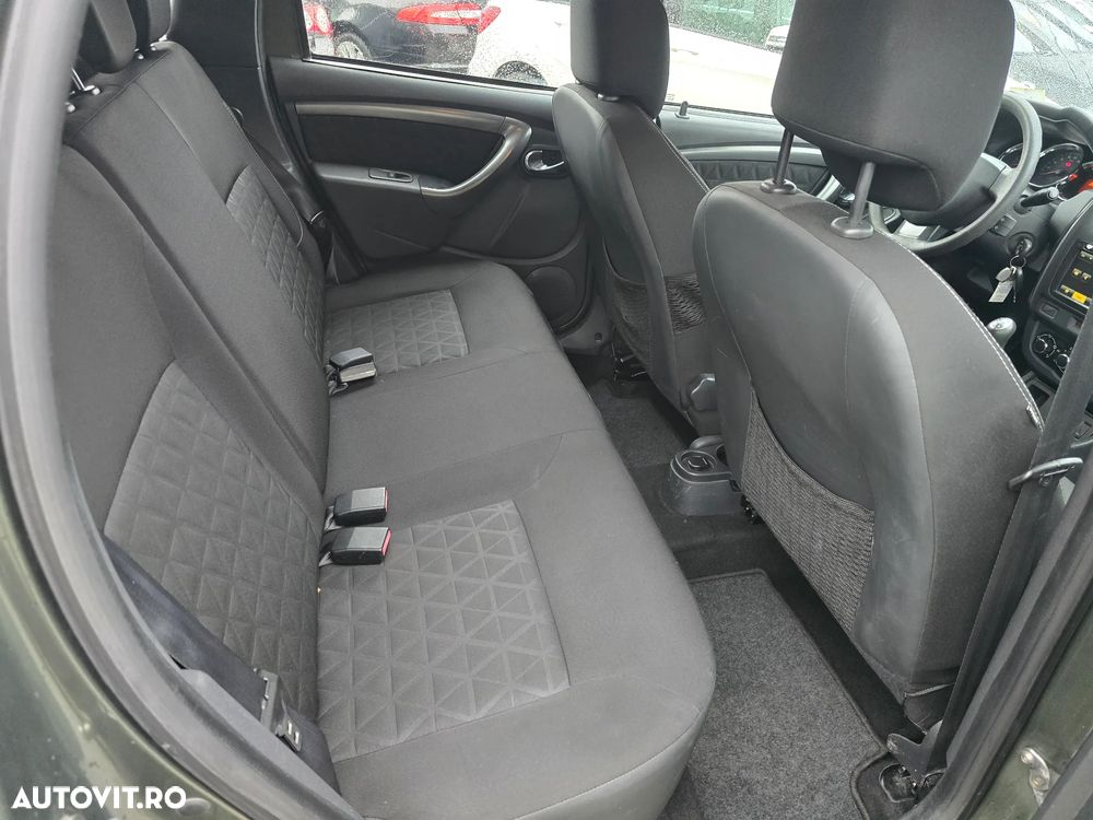 Dacia Duster 1.6 16V 105 4x2 Laureate - 9