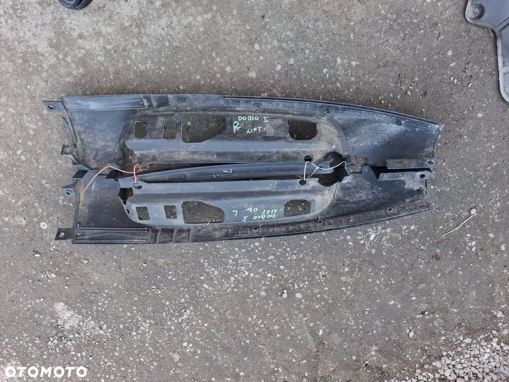 Osłona ramka lampy tył FIAT DOBLO I LIFT  735388402 prawa lewa OE - 1