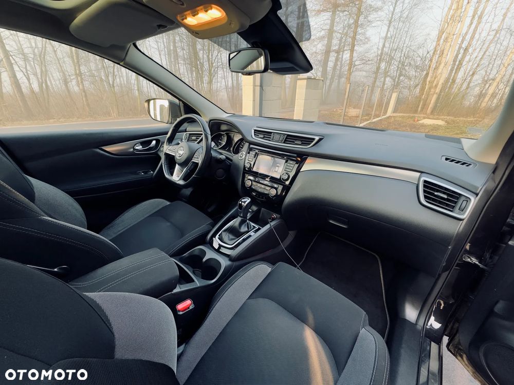Nissan Qashqai 1.6 DCi Acenta Xtronic EU6 - 16