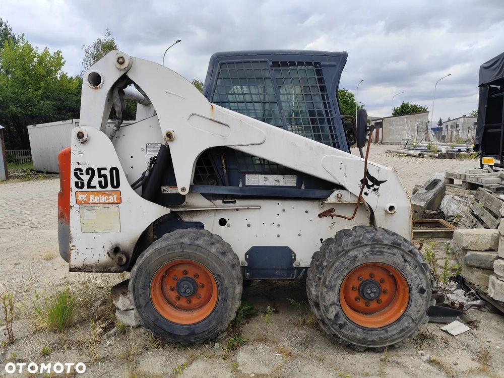 Bobcat S250 - 7