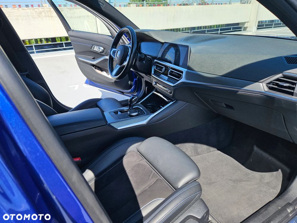 BMW Seria 3 320d xDrive M Sport sport - 18