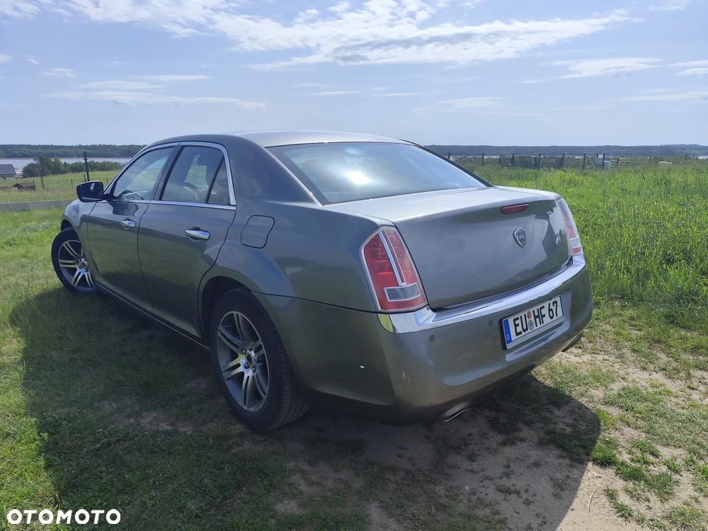 Lancia Thema 3.0 V6 CRD 24V Automatik Platinum - 6