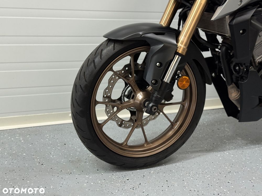 Honda CB - 15