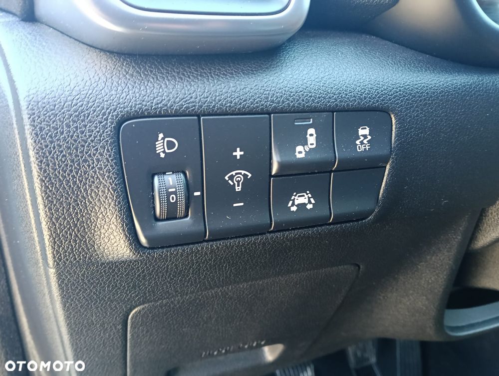 Kia Sportage - 12
