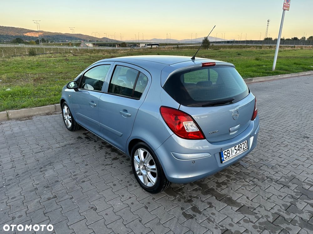 Opel Corsa 1.2 16V Enjoy - 8