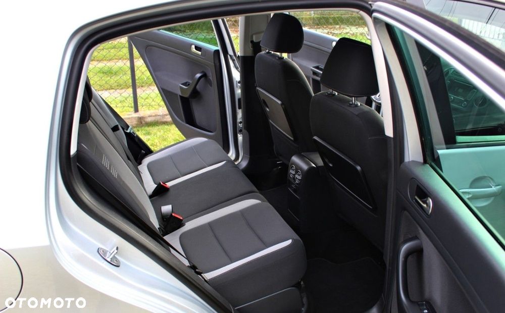 Volkswagen Golf Plus - 14