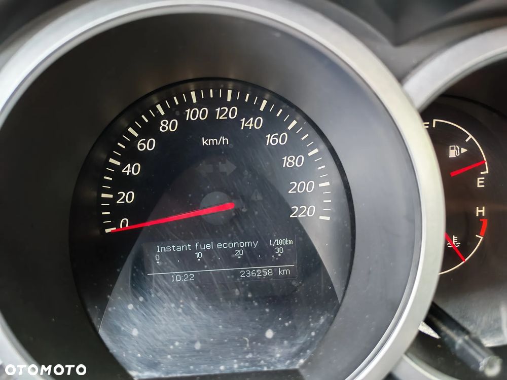 Suzuki Grand Vitara 2.4 Premium - 17