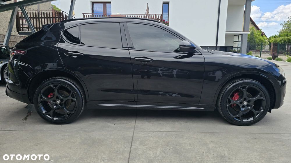Alfa Romeo Stelvio 2.0 Turbo Veloce Q4 - 11