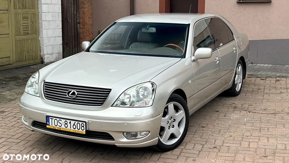 Lexus LS - 13