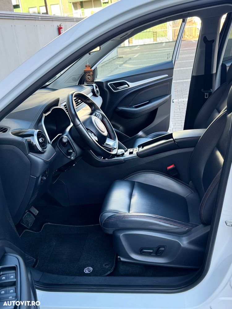 MG ZS EV Standard Luxury - 18