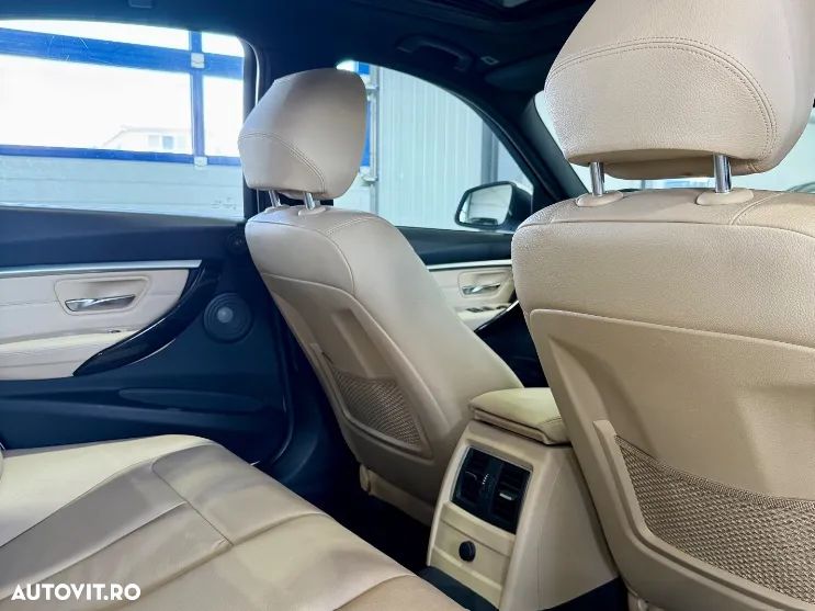 BMW Seria 3 318i Aut. Luxury Line - 11
