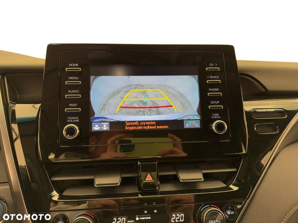 Toyota Camry - 20