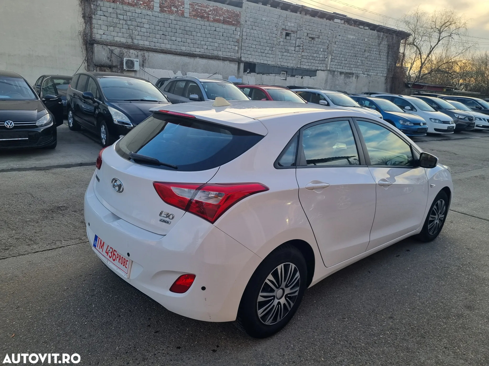 Hyundai i30 1.4 CRDi Trend - 4
