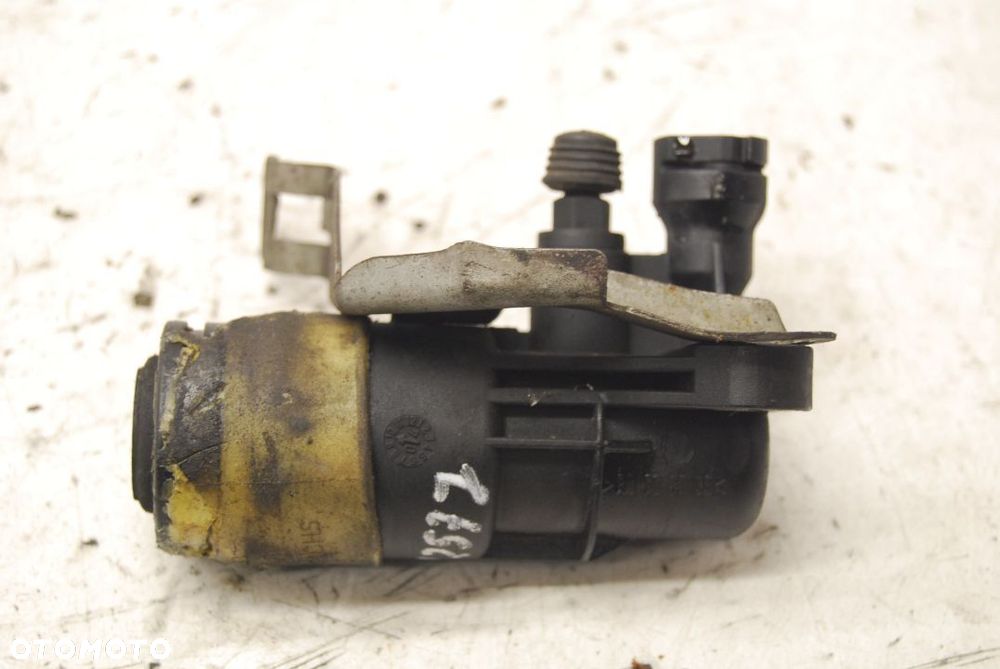 WYSPRZĘGLIK 8E0721257J AUDI A4 B7 2.0 TDI A6 C6 - 3