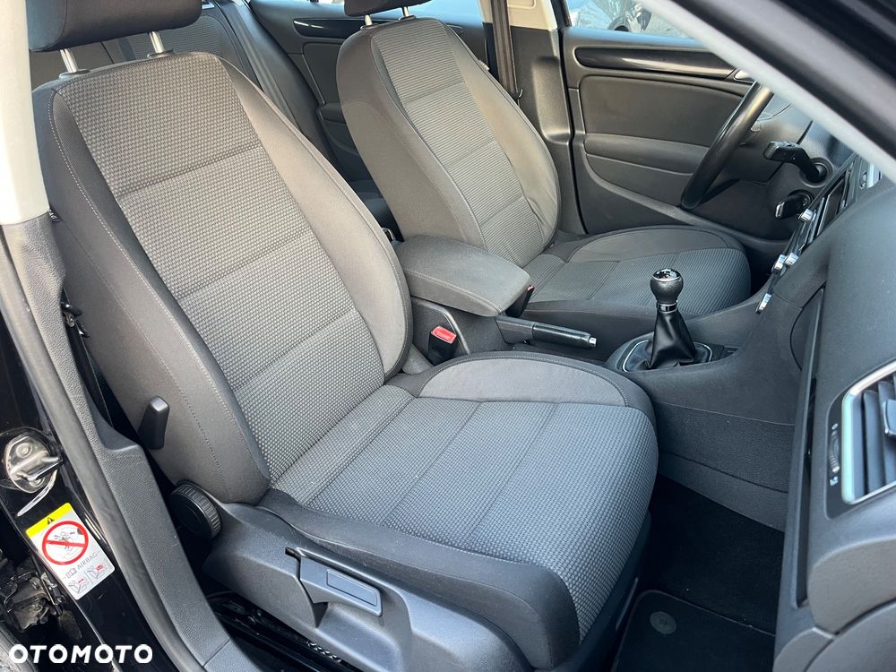 Volkswagen Golf 1.6 TDI BlueMot Comfortline - 10