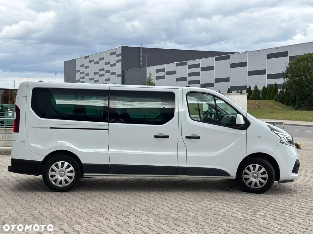 Renault Trafic Grand SpaceClass 2.0 dCi - 3