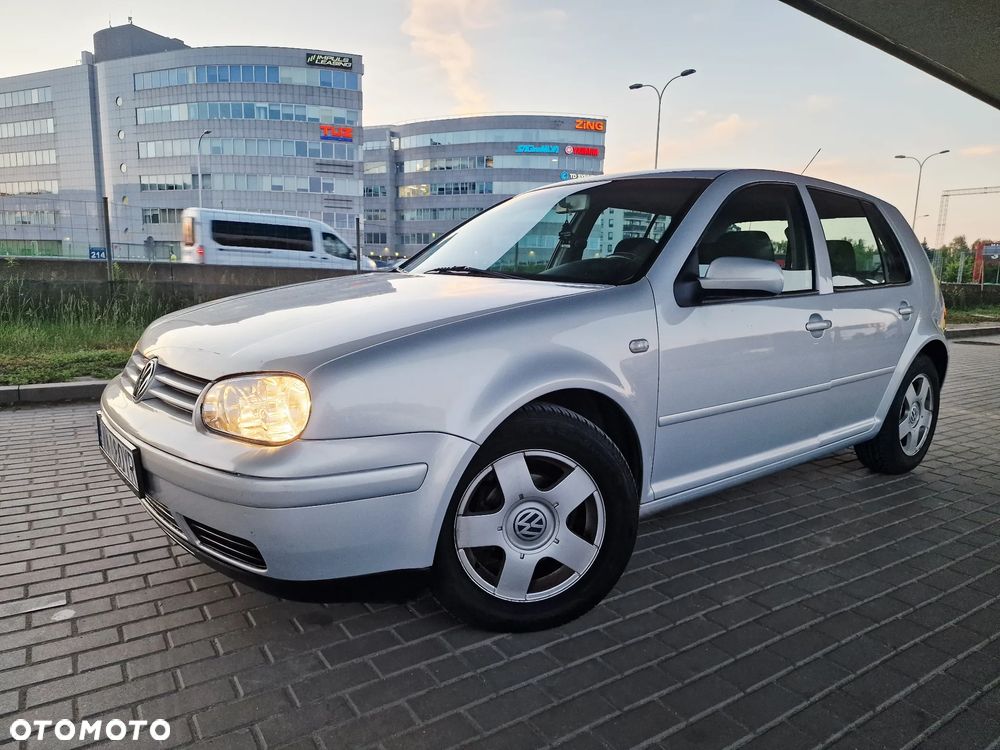 Volkswagen Golf 1.6 Highline - 8