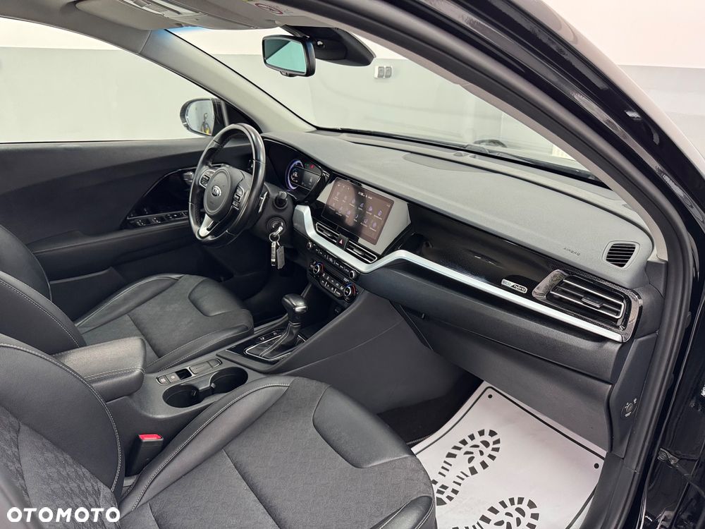 Kia Niro ver-1-6-gdi-hev-2wd-opf-spirit - 31