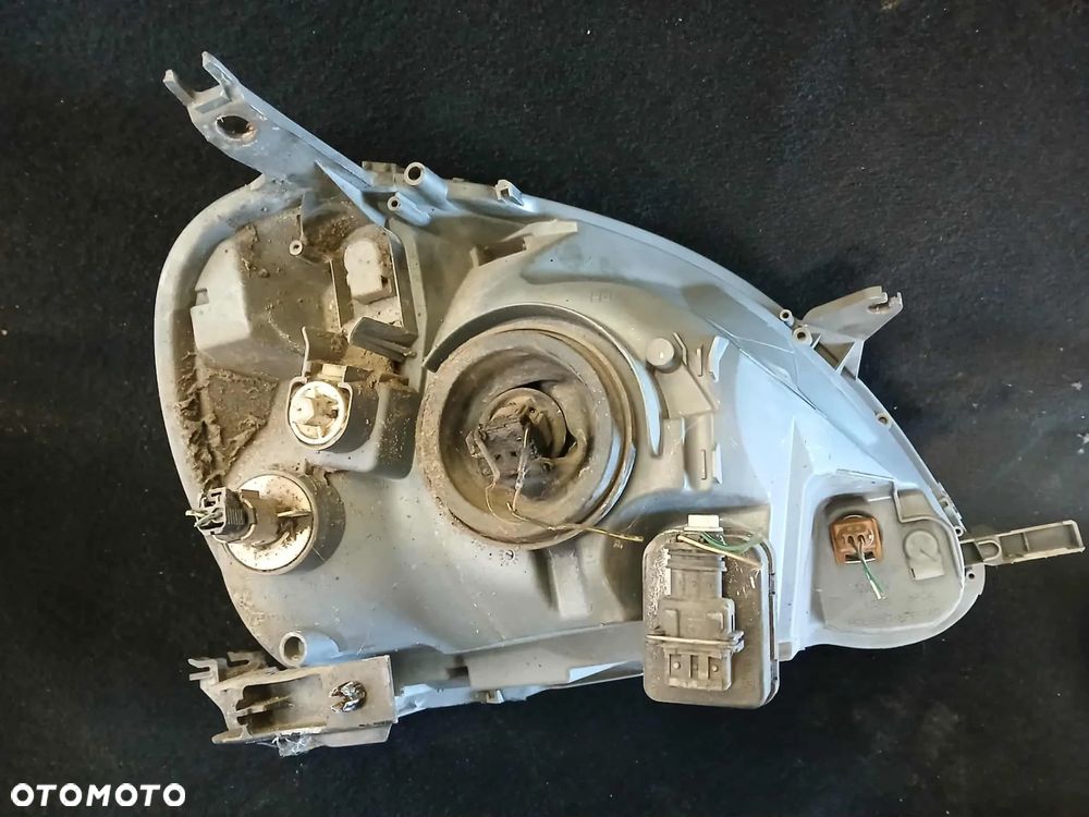 Toyota Yaris I Lift Lampa przednia lewa - 5