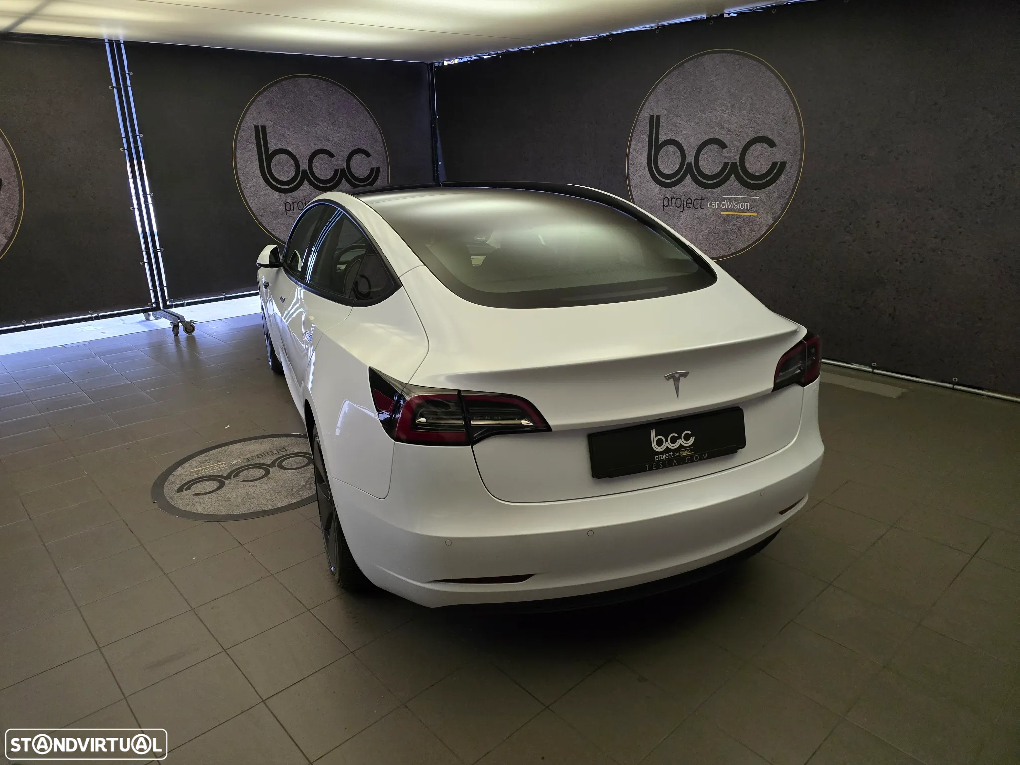 Tesla Model 3 Standard Range Plus RWD - 3