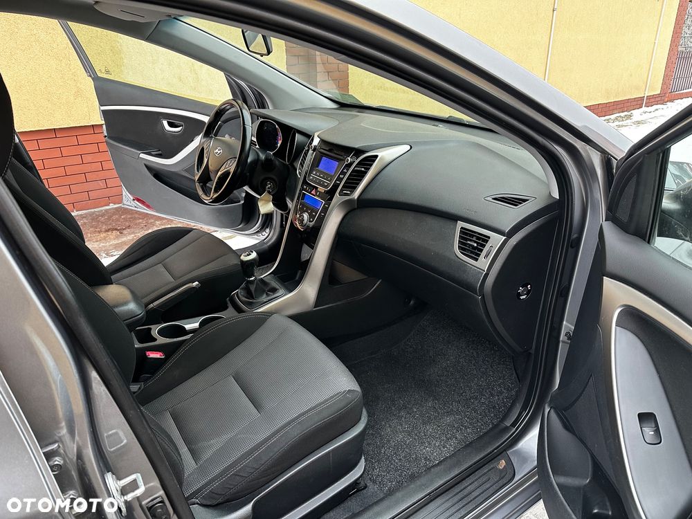 Hyundai i30 blue 1.6 CRDi Classic - 6