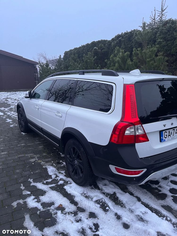 Volvo XC 70 D5 AWD Geartronic Momentum - 3