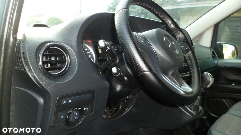 Mercedes-Benz Vito - 16