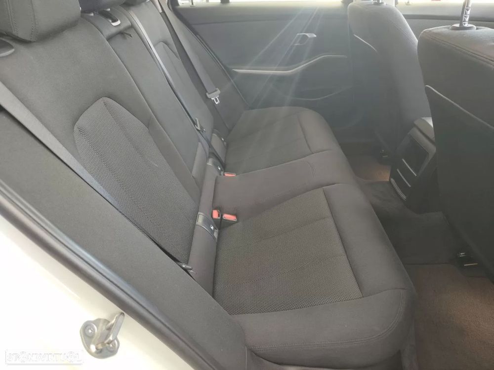 BMW 318 d Advantage - 11