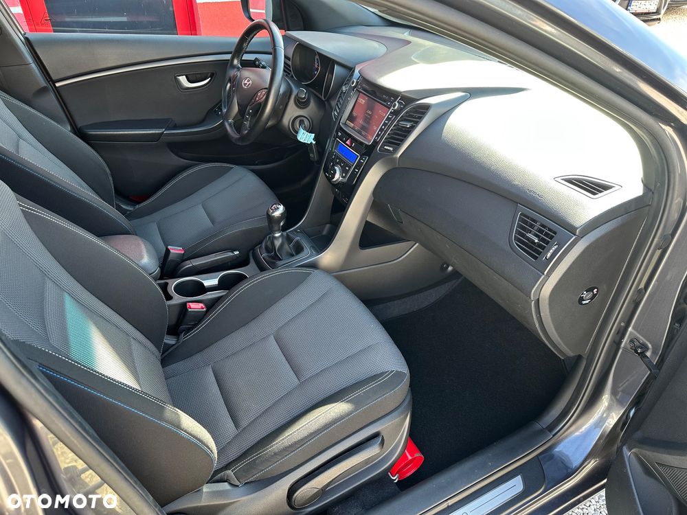 Hyundai i30 Kombi 1.6 CRDI Passion - 7