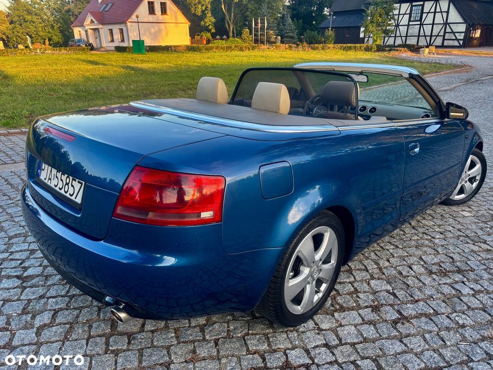 Audi A4 Cabrio 1.8 T - 12