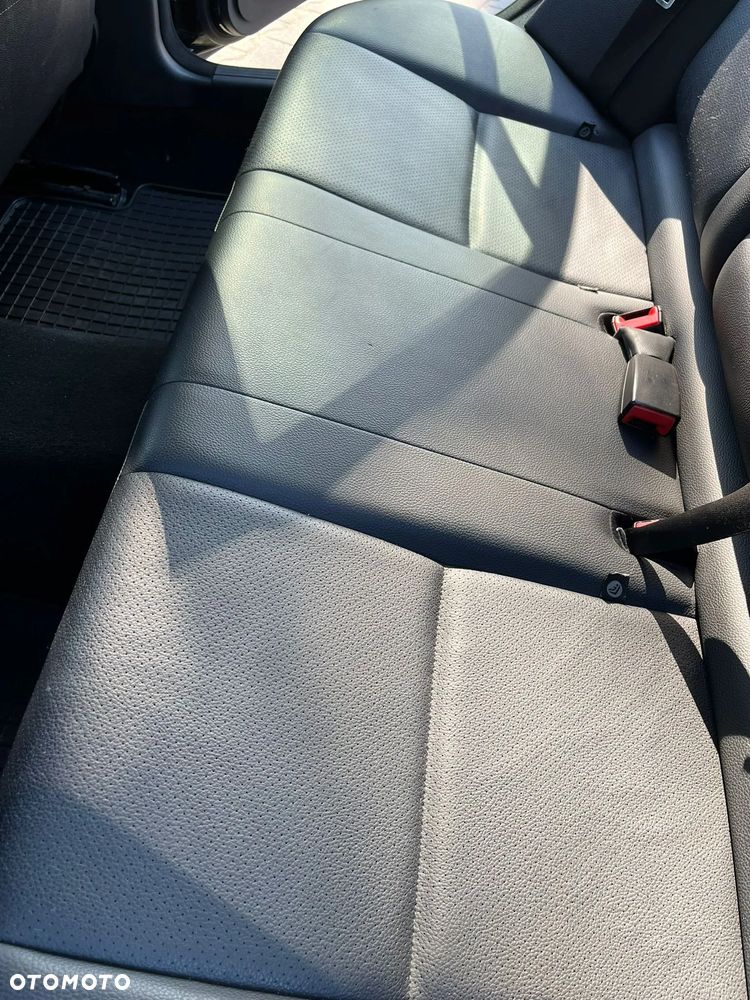 Mercedes-Benz Klasa C 200 CDI DPF Elegance - 21