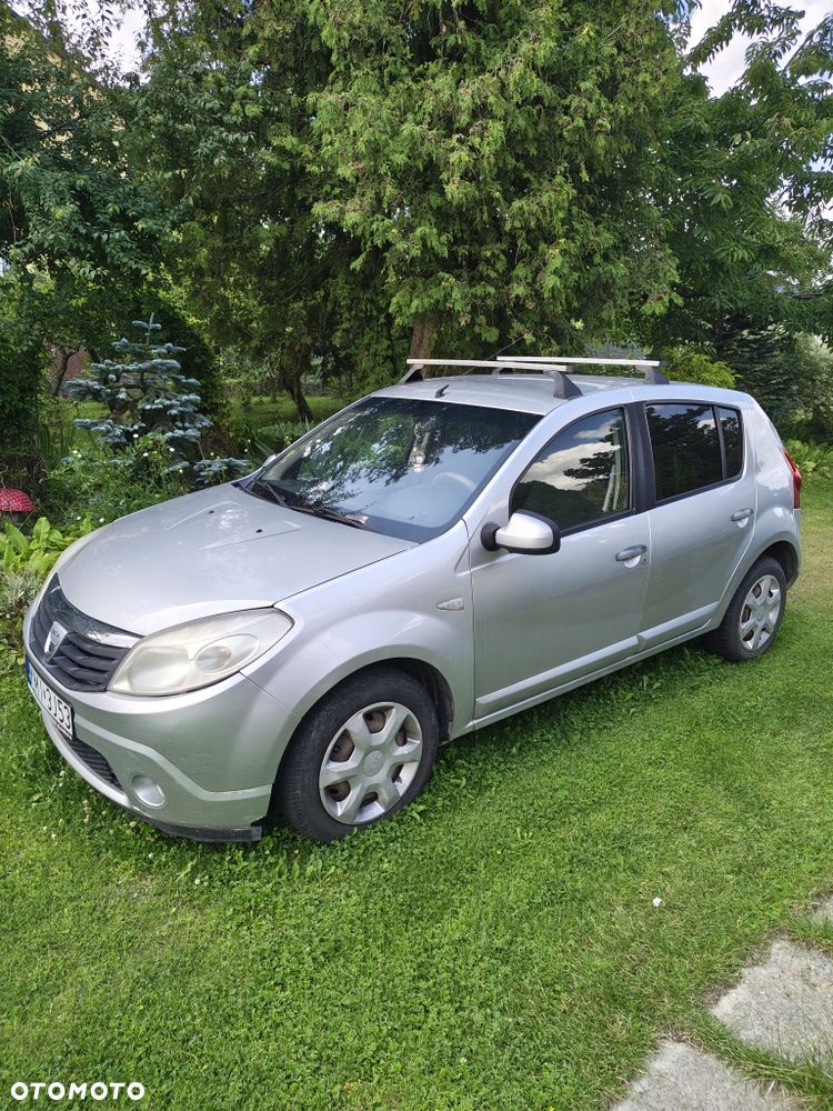 Dacia Sandero - 1