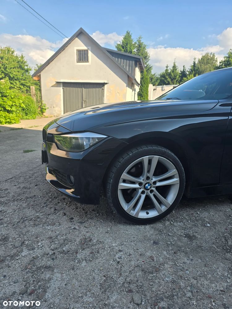 BMW Seria 3 318d DPF - 4