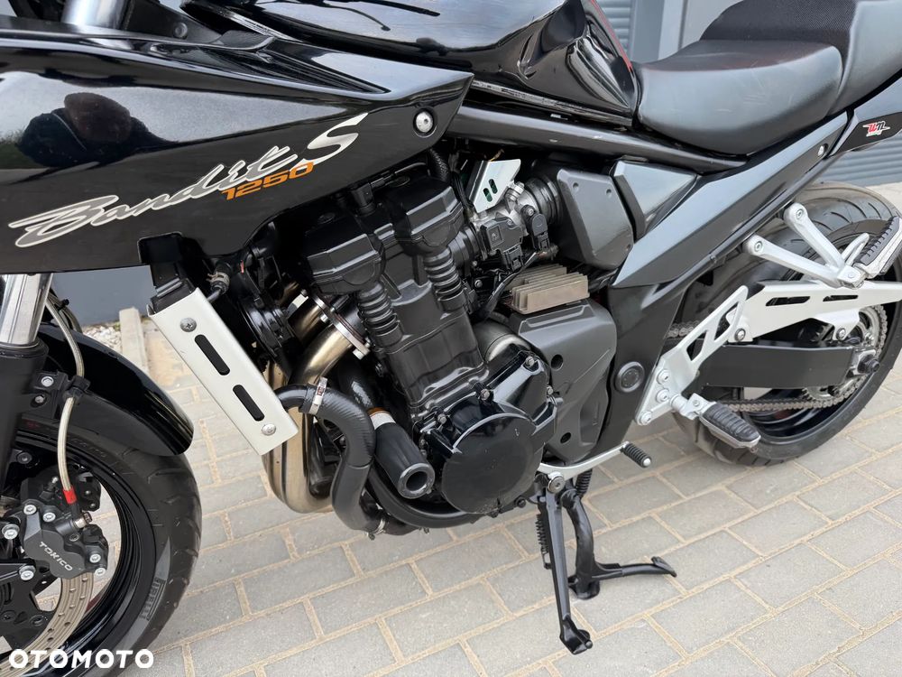 Suzuki Bandit - 32