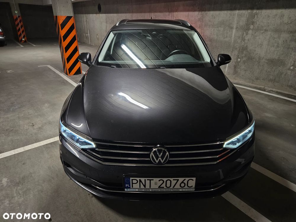 Volkswagen Passat Variant 2.0 TDI SCR DSG Business - 6