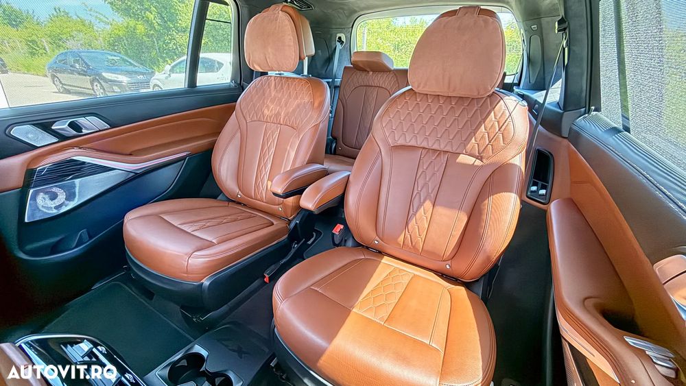 BMW X7 M60i xDrive AT MHEV - 21
