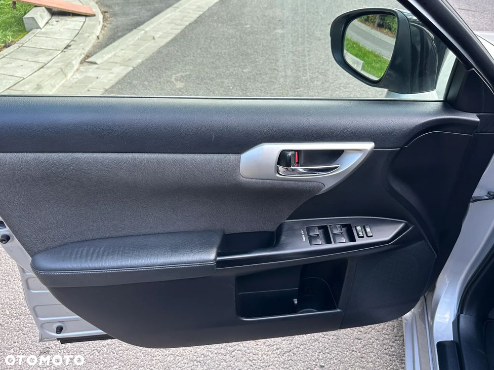 Lexus CT 200h Elegance - 25