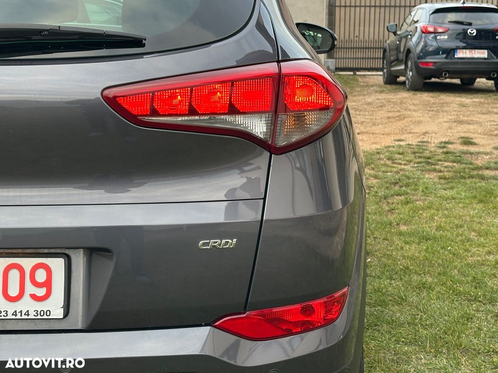 Hyundai Tucson blue 1.7 CRDi 2WD Style - 38