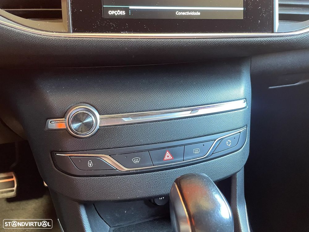 Peugeot 308 1.6 BlueHDi GT Line EAT6 - 29