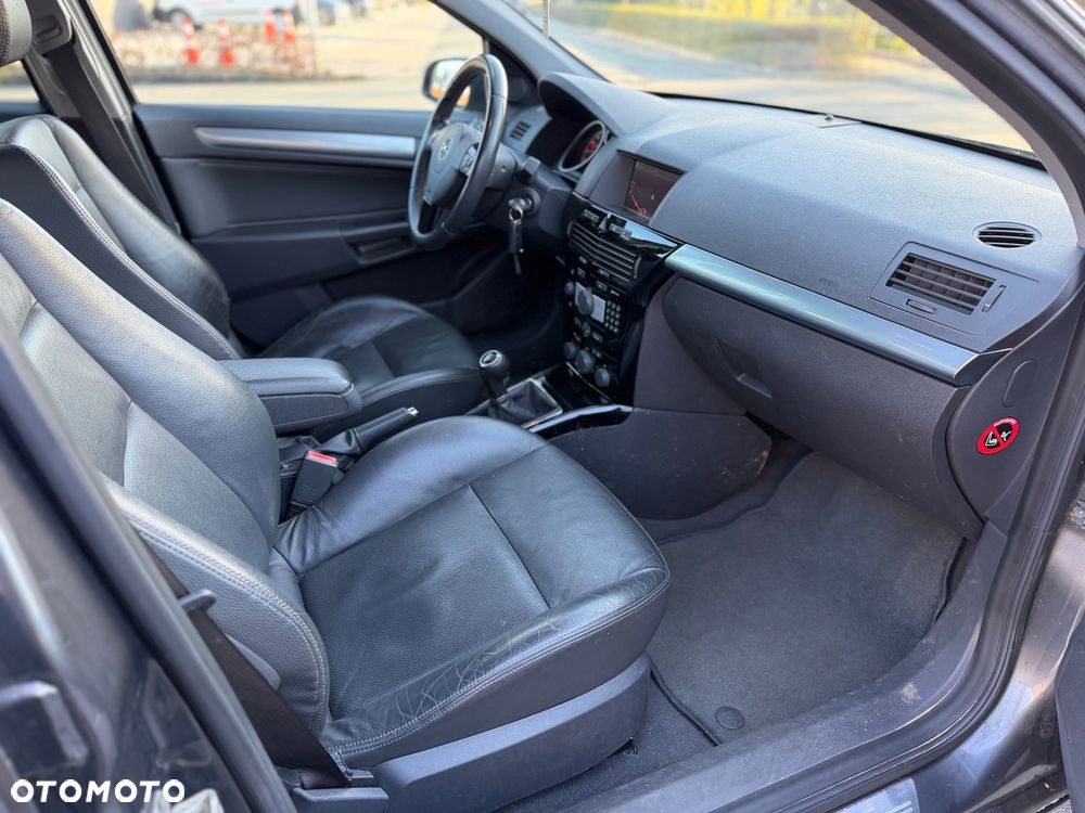 Opel Astra 1.6 Color Edition - 20