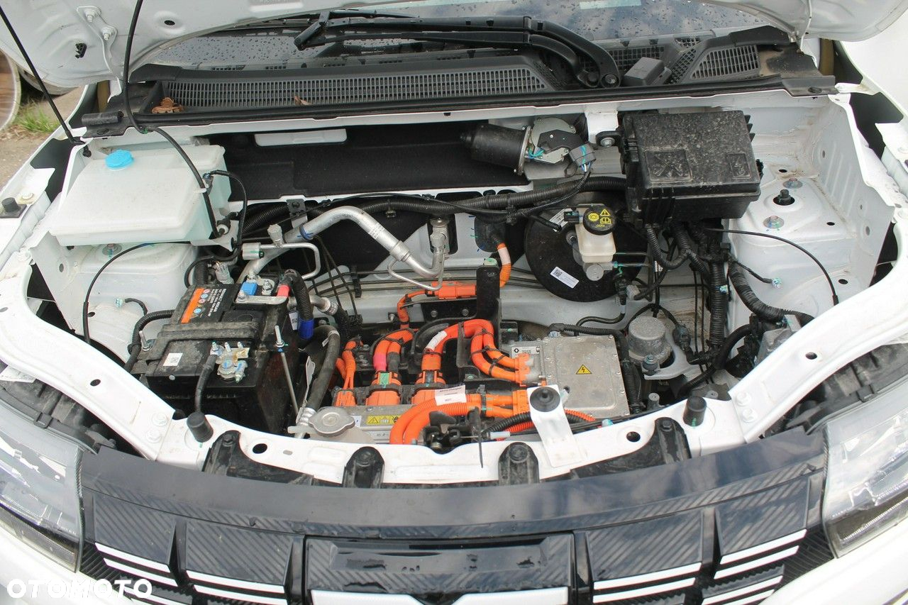 Dacia Spring - 13