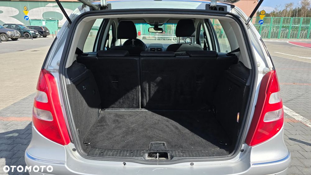 Mercedes-Benz Klasa A 180 CDI Elegance DPF - 22