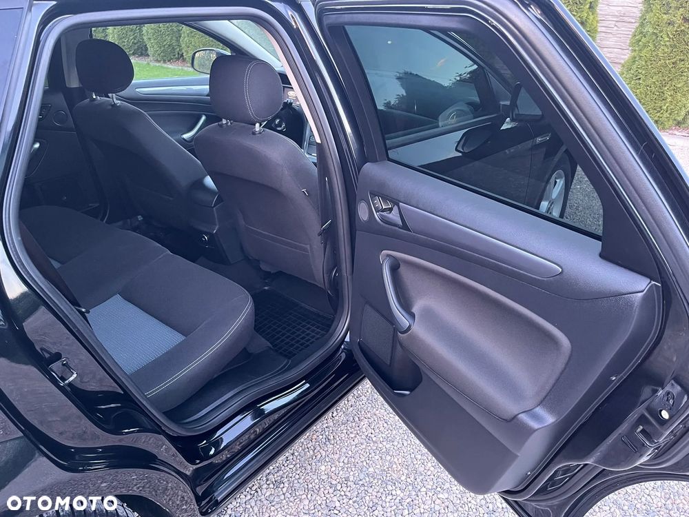 Ford Mondeo 2.0 TDCi Titanium - 28