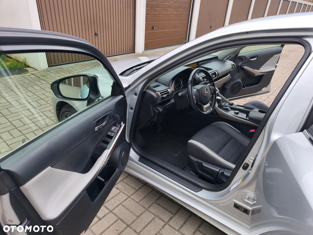 Lexus IS Sport Line - 21