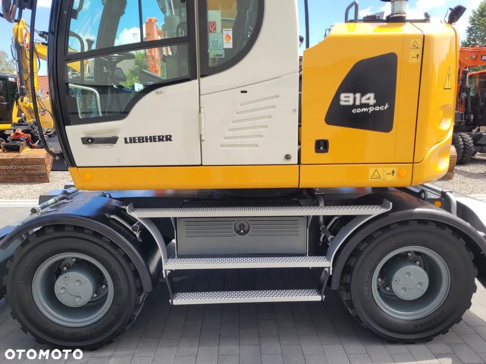 Liebherr A914 compact / ROTOTILT / 8600h / serwisowana / - 8