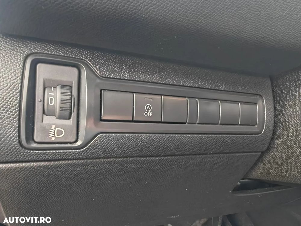 Peugeot 308 1.5L BlueHDI 130 S&S EAT8 Style - 17