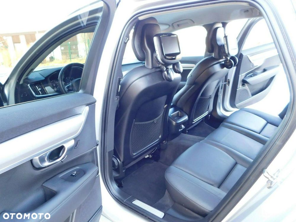 Volvo V90 T5 Momentum - 11