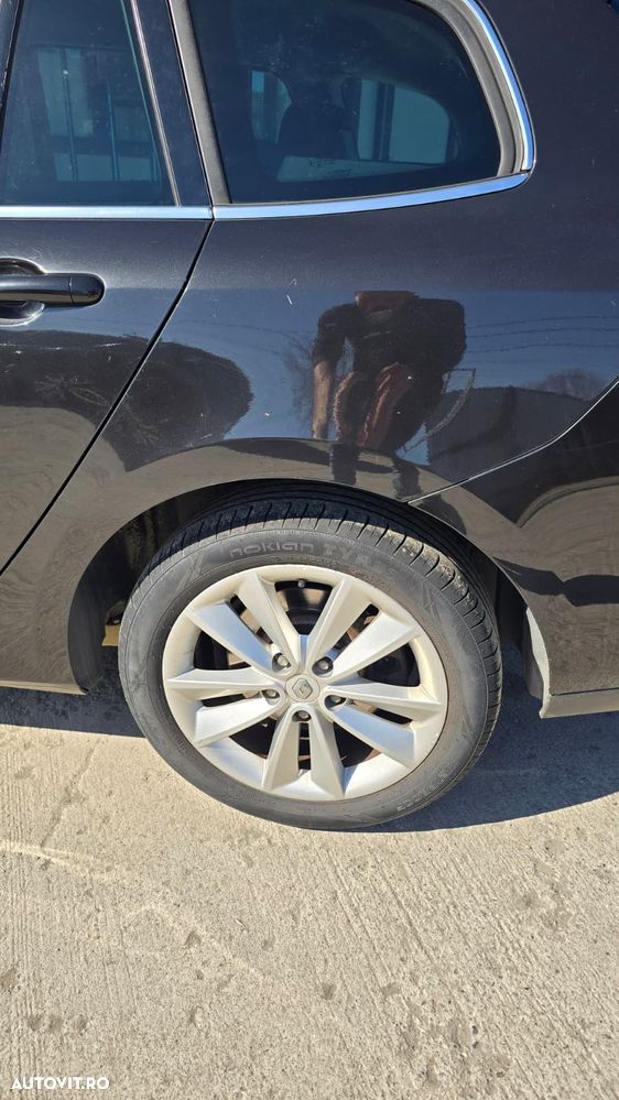 Renault Laguna dCi 110 FAP Bose Edition - 19